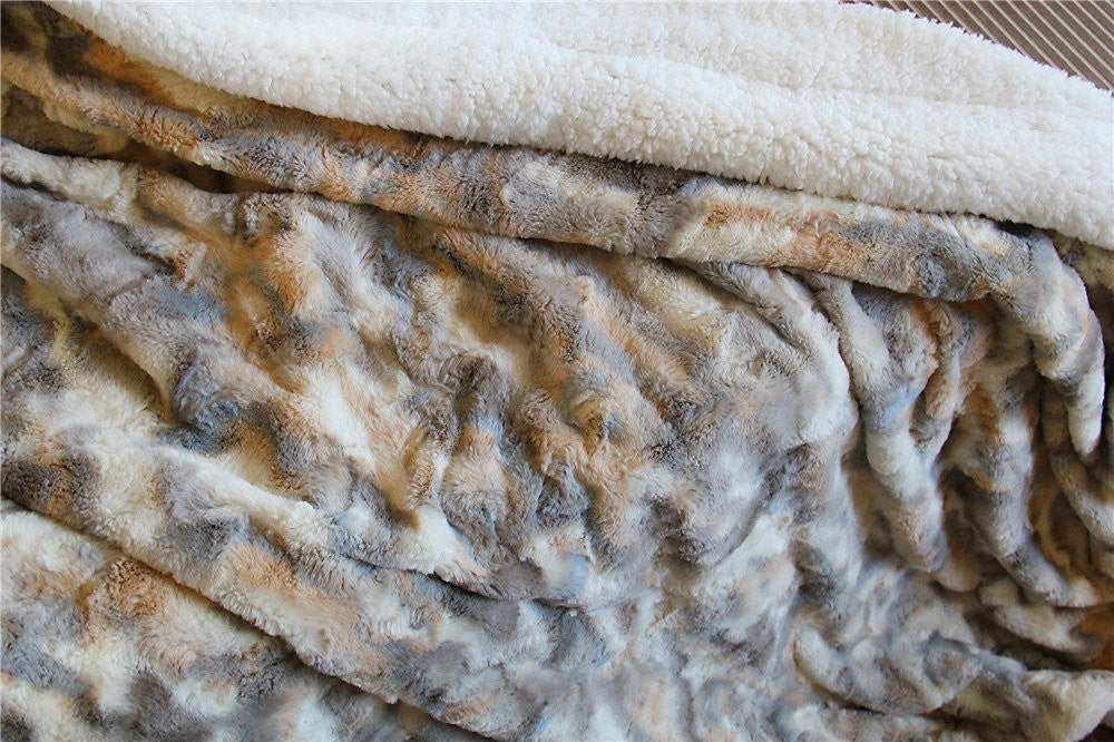 Luxe Faux Fur Throw Blanket