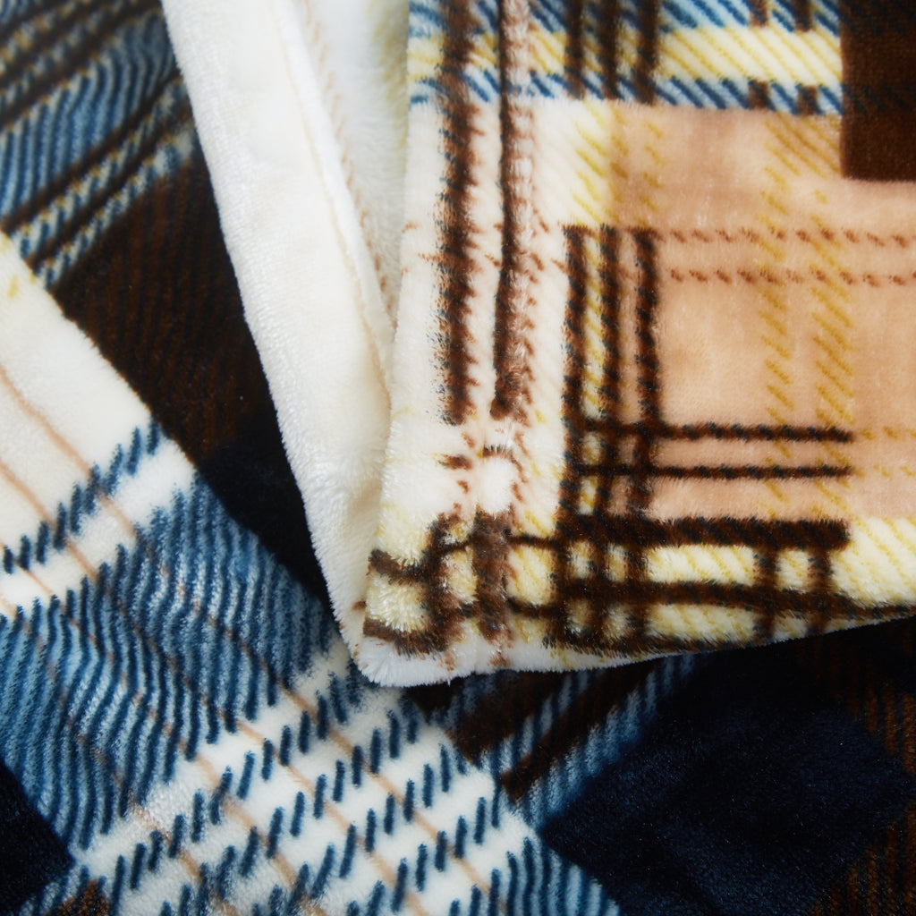 Winter Cabin Flannel Throw Blanket
