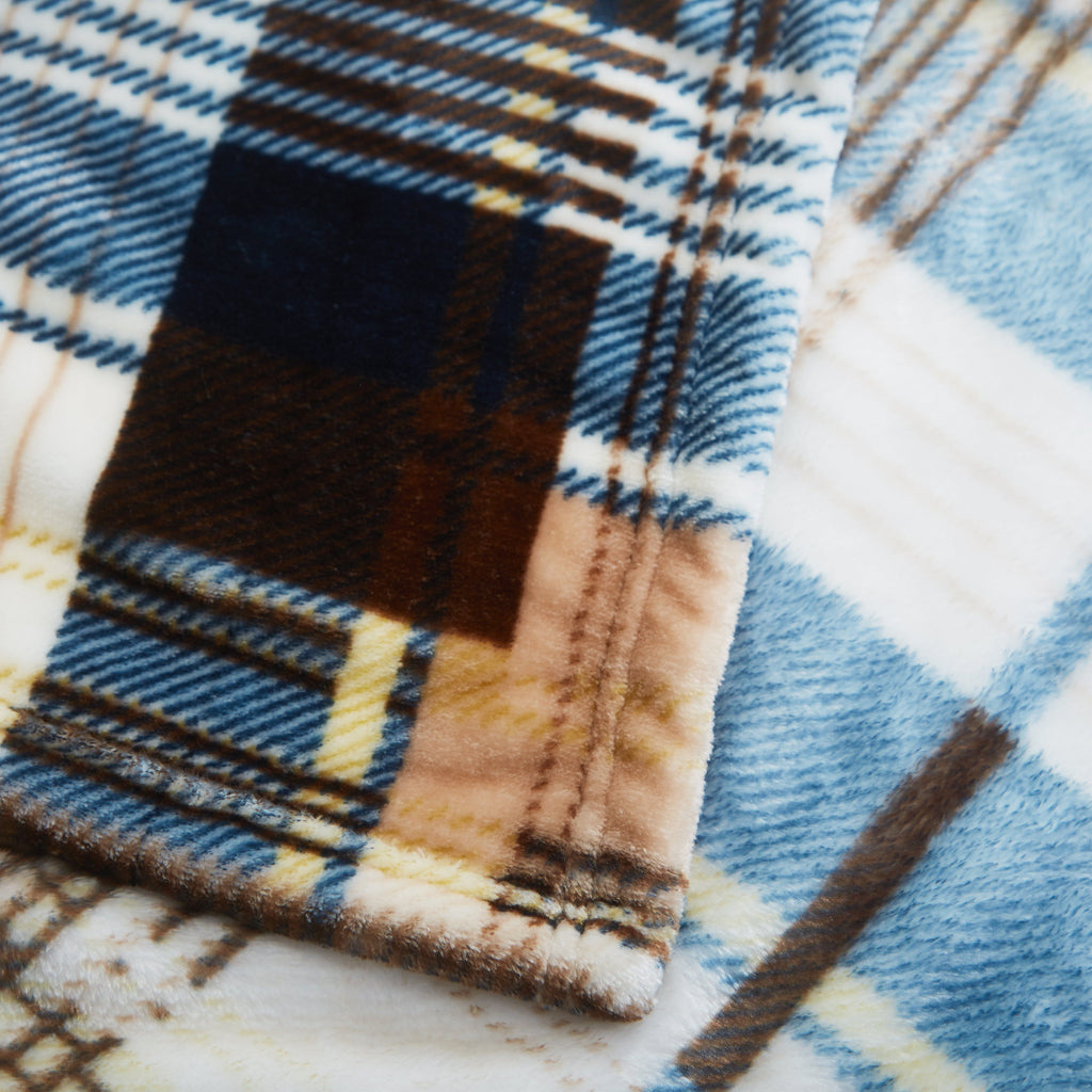 Winter Cabin Flannel Throw Blanket